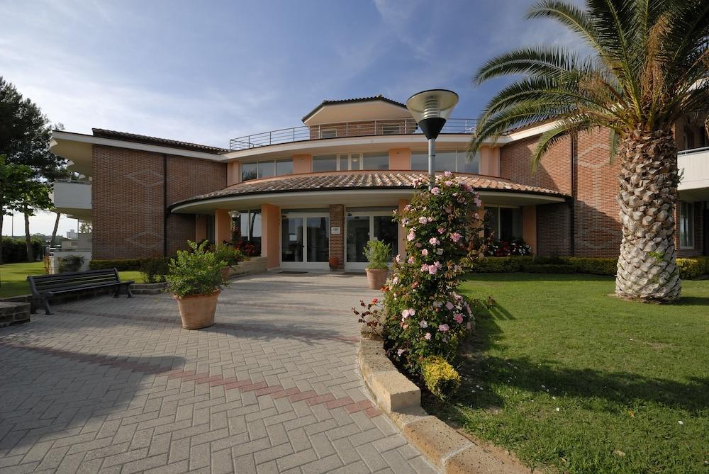 Villaggio Turistico La Cecinella Marina di Cecina Dış mekan fotoğraf