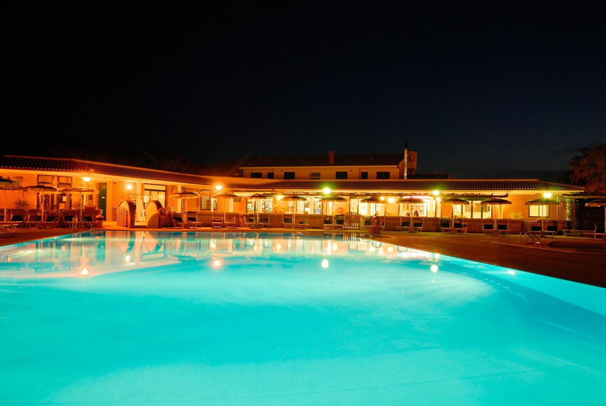 Villaggio Turistico La Cecinella Marina di Cecina Dış mekan fotoğraf