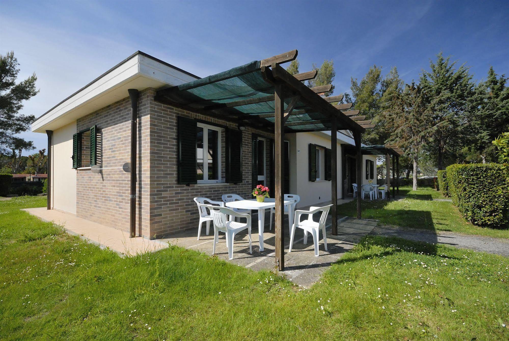 Villaggio Turistico La Cecinella Marina di Cecina Dış mekan fotoğraf