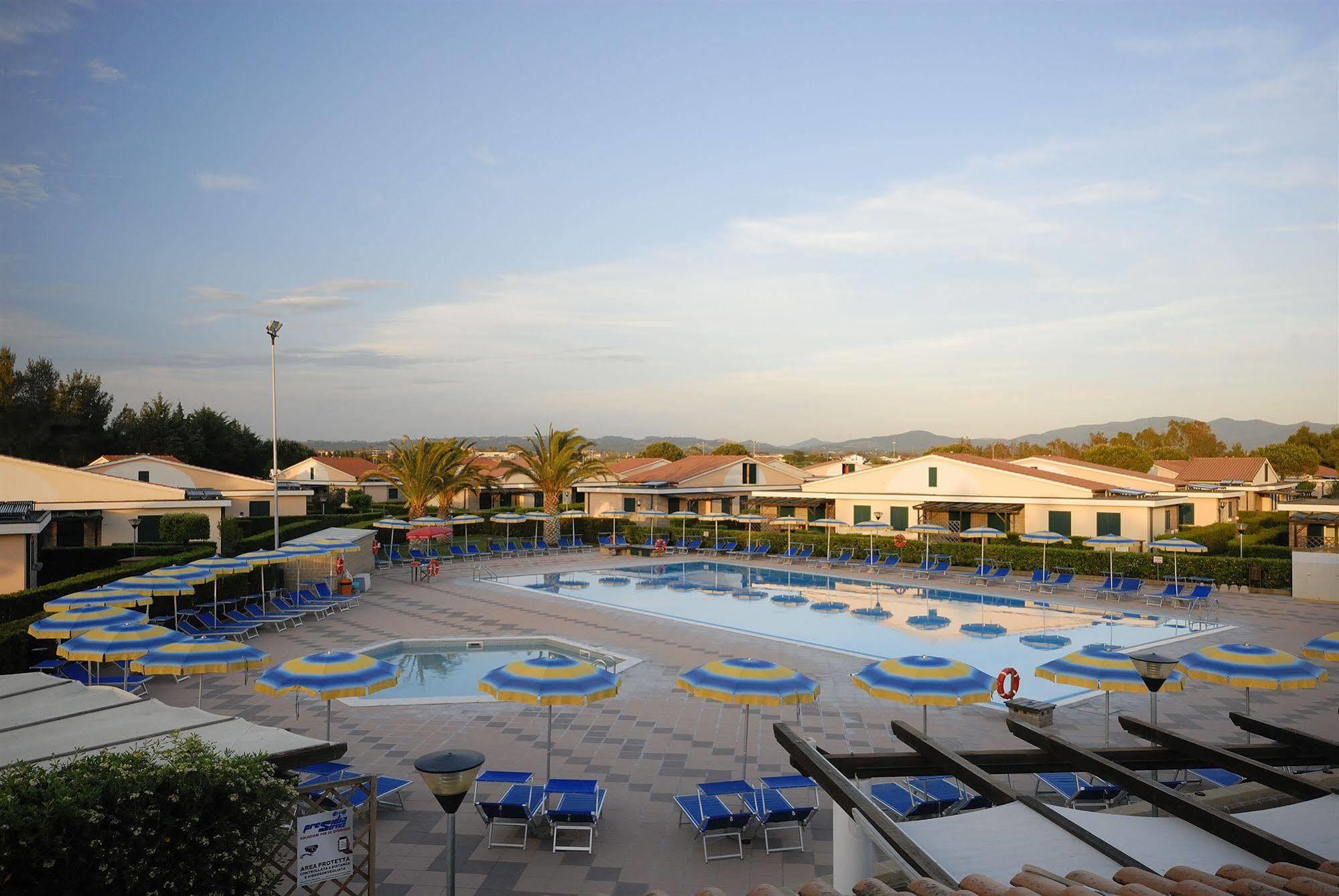 Villaggio Turistico La Cecinella Marina di Cecina Dış mekan fotoğraf