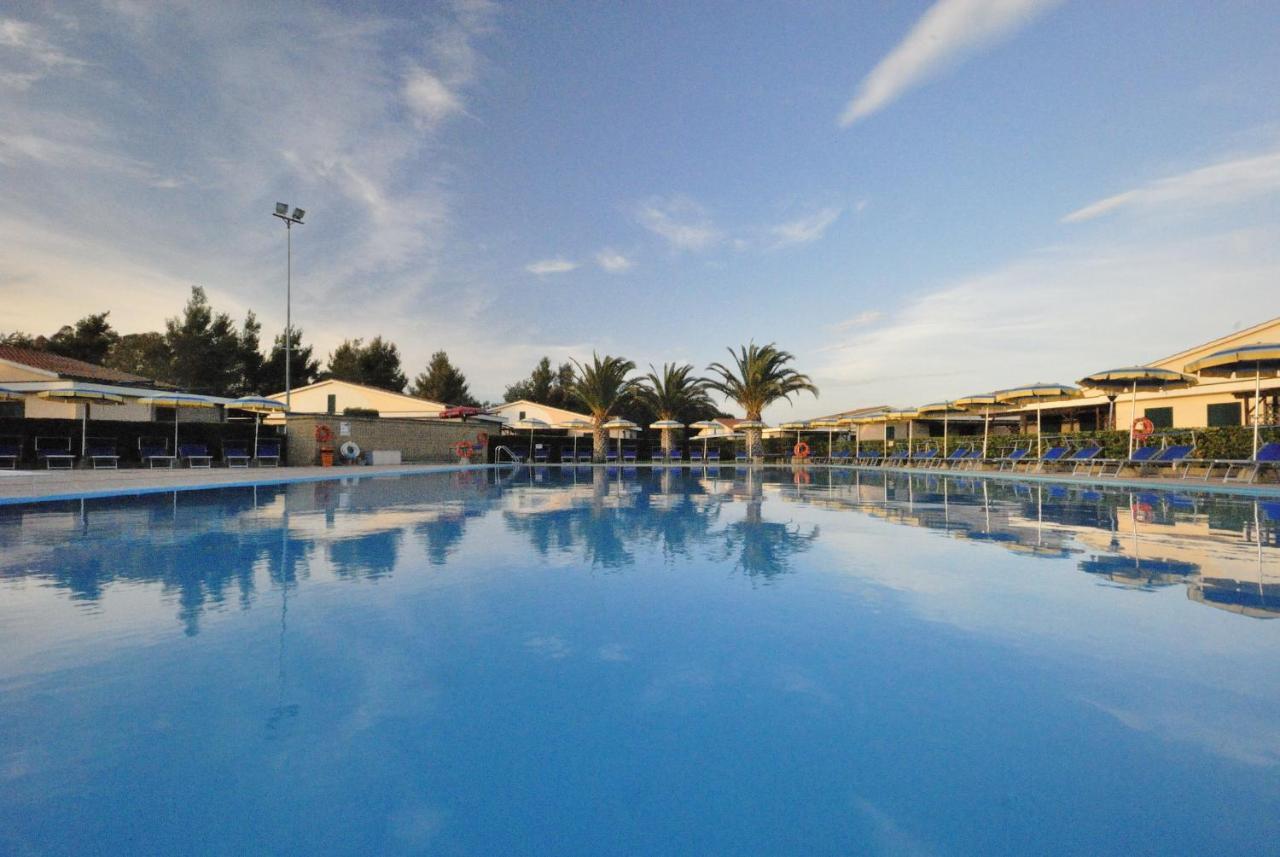 Villaggio Turistico La Cecinella Marina di Cecina Dış mekan fotoğraf